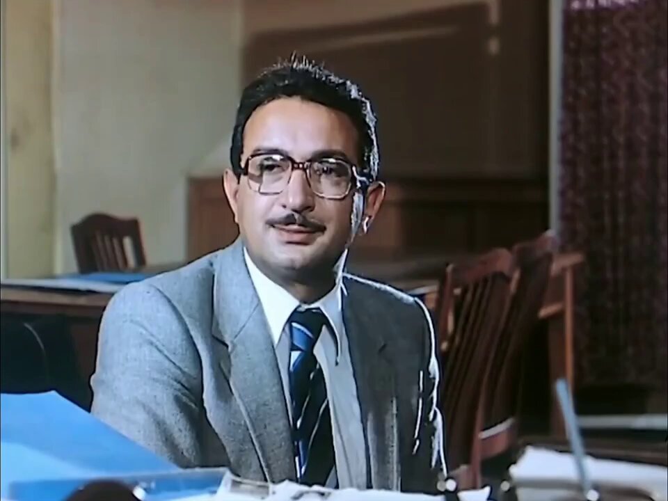 حدوتةٌ مصريةٌ لآخرِ الرجالِ المحترمينَ.. في حبِّ الراحلِ “نُور الشريف”